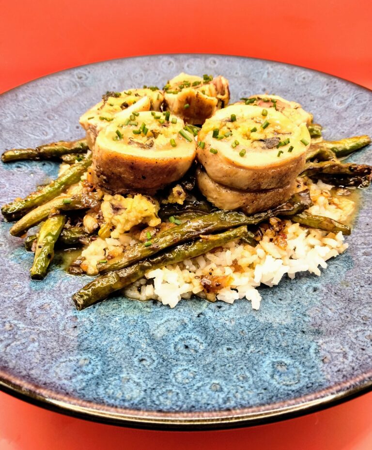 349293289 663509935609236 1574553310837079252 n 768x929