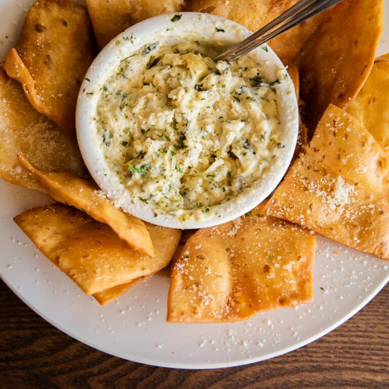 356045532 656797449819619 8433118430066327718 n 768x768