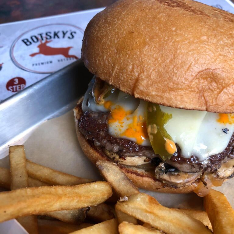 359814595 757696696356966 2928867899280099964 n 768x768